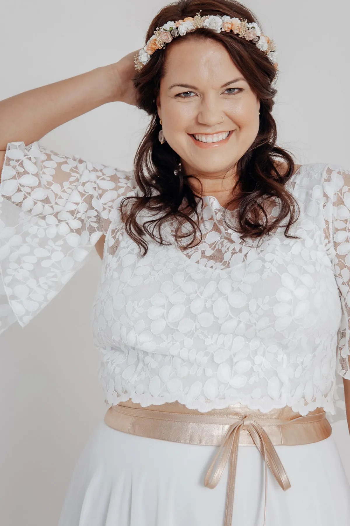 Blumenkranz im Vintage Stil mit Schleierkraut und Blüten in Rosé und Ivory<Esperanza