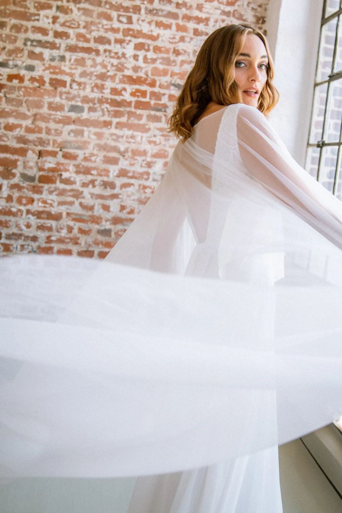 Braut Cape aus Softtüll mit Schleppe – Niamh<noni Online