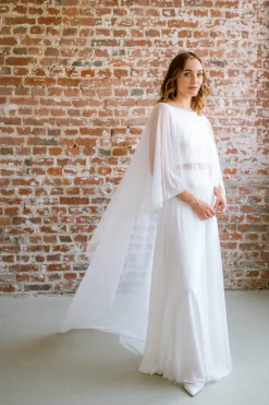 Braut Cape aus Softtüll mit Schleppe – Niamh<noni Online