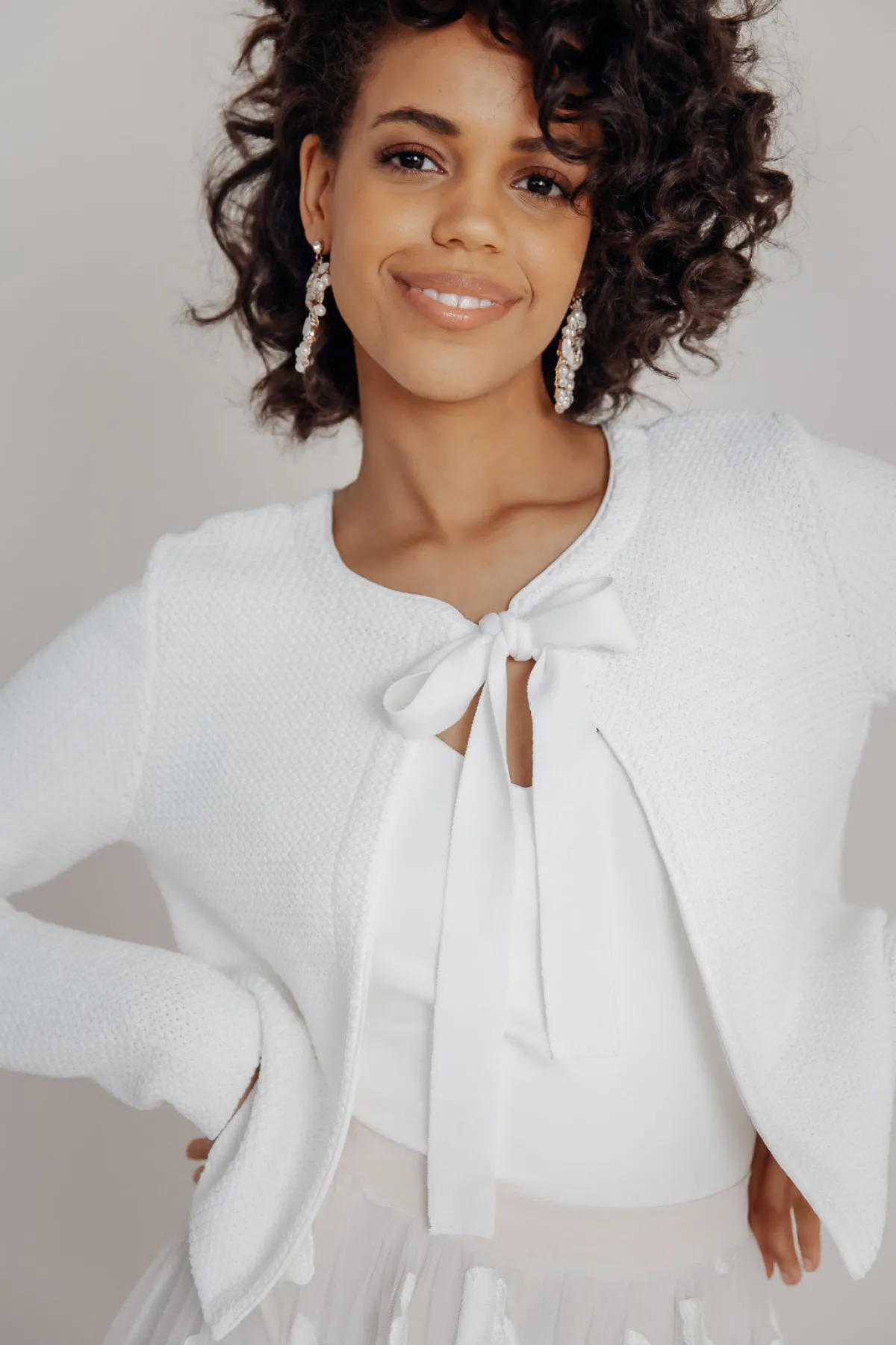 Braut Cardigan aus Stretch-Strick mit Schleife<forever & eva Online