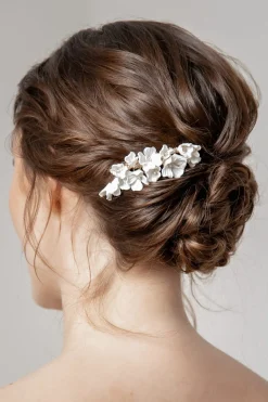 Braut Haarkamm mit Porzellanblüten<Poirier