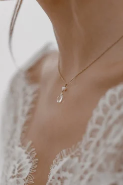 Braut Halskette mit Kristall-Tropfen und Süßwasserperle – Cupid<Juvelan New