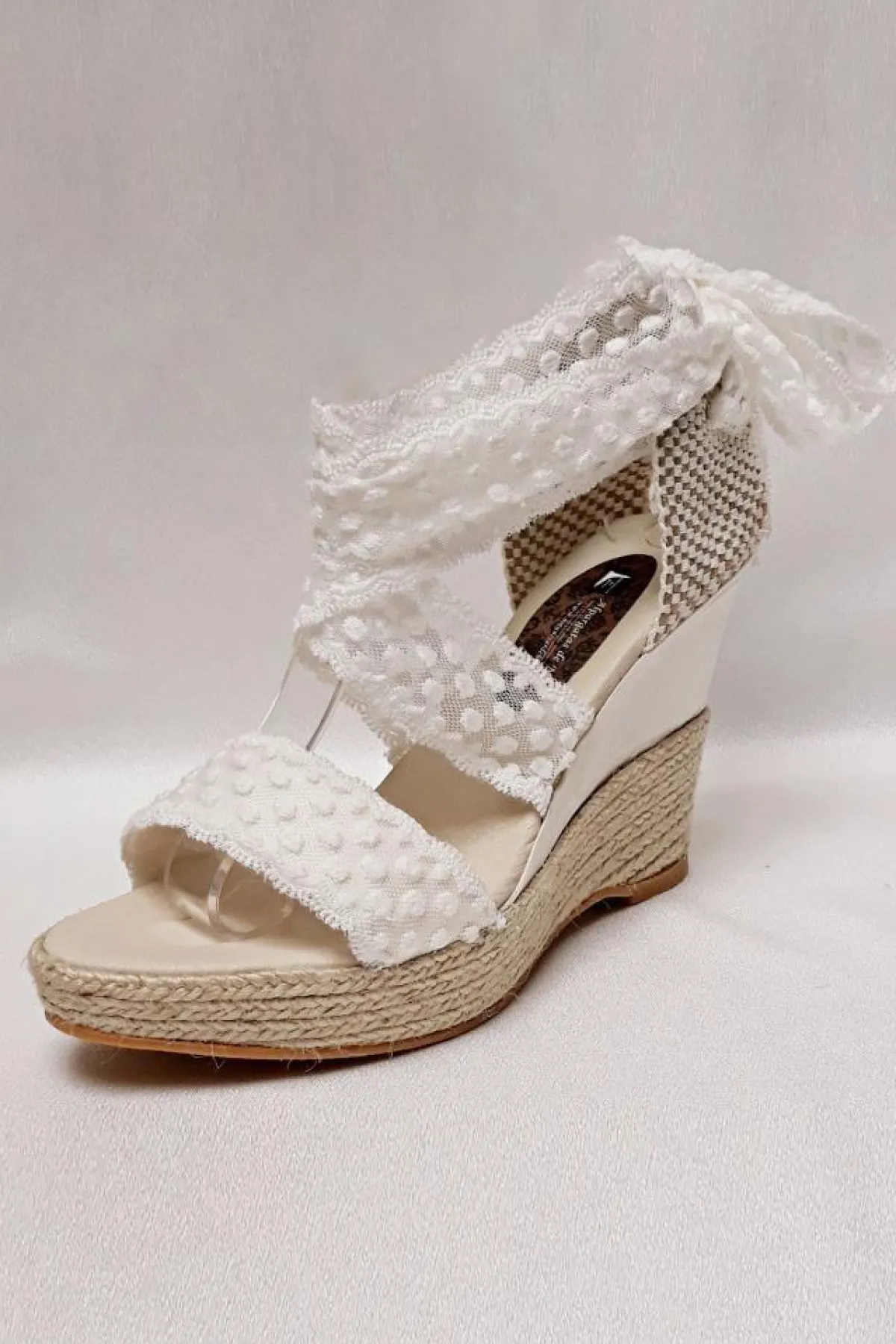Braut Sandaletten, Wedges mit Bändern und Pünktchenmuster - Megan<BridalAmanecer Sale