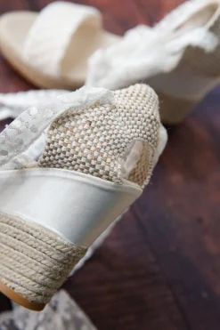 Braut Sandaletten, Wedges mit Bändern und Pünktchenmuster - Megan<BridalAmanecer Sale