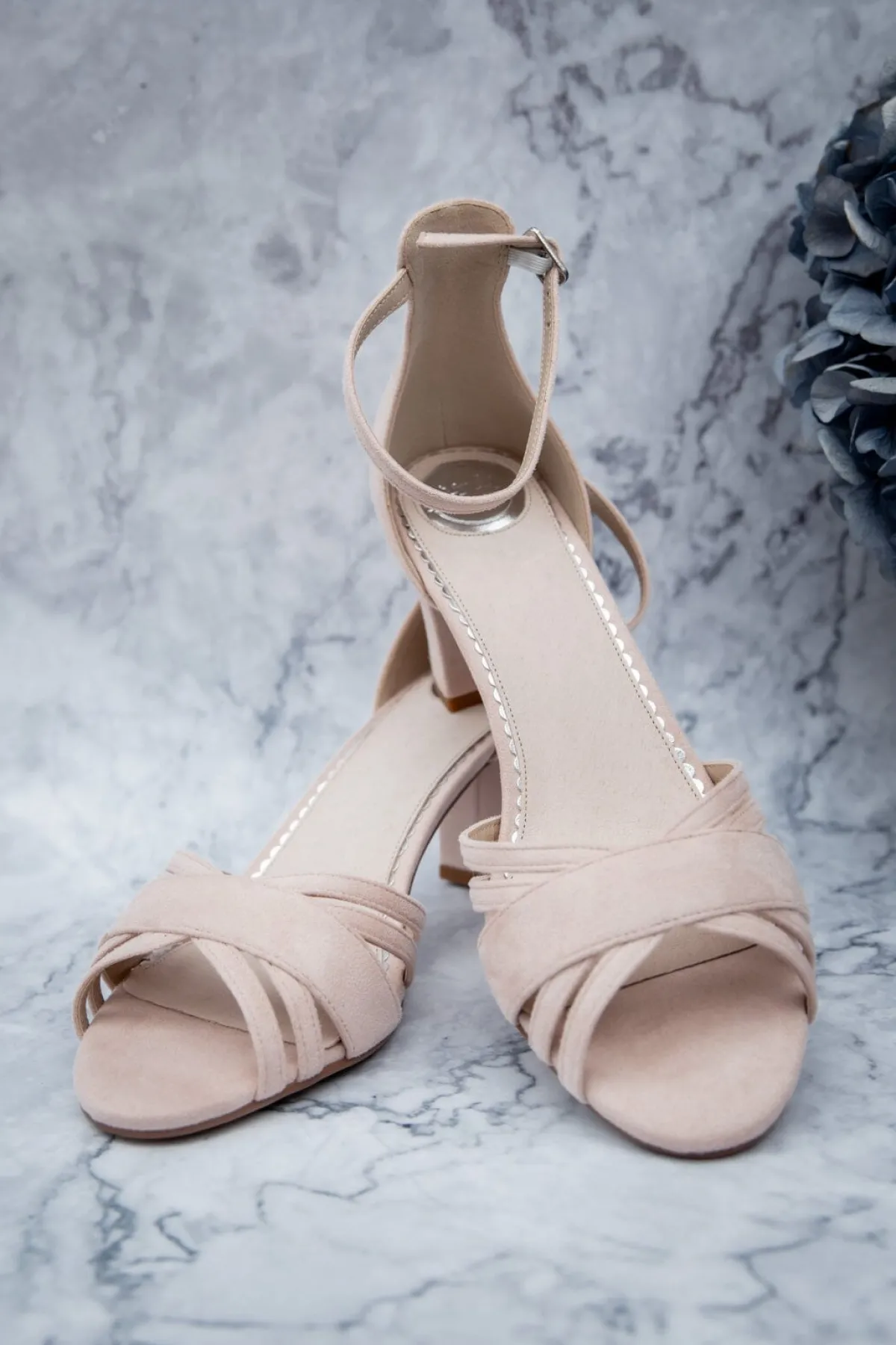 Brautschuh in Rosa – Frankie Blush | The<Perfect Bridal Company Outlet