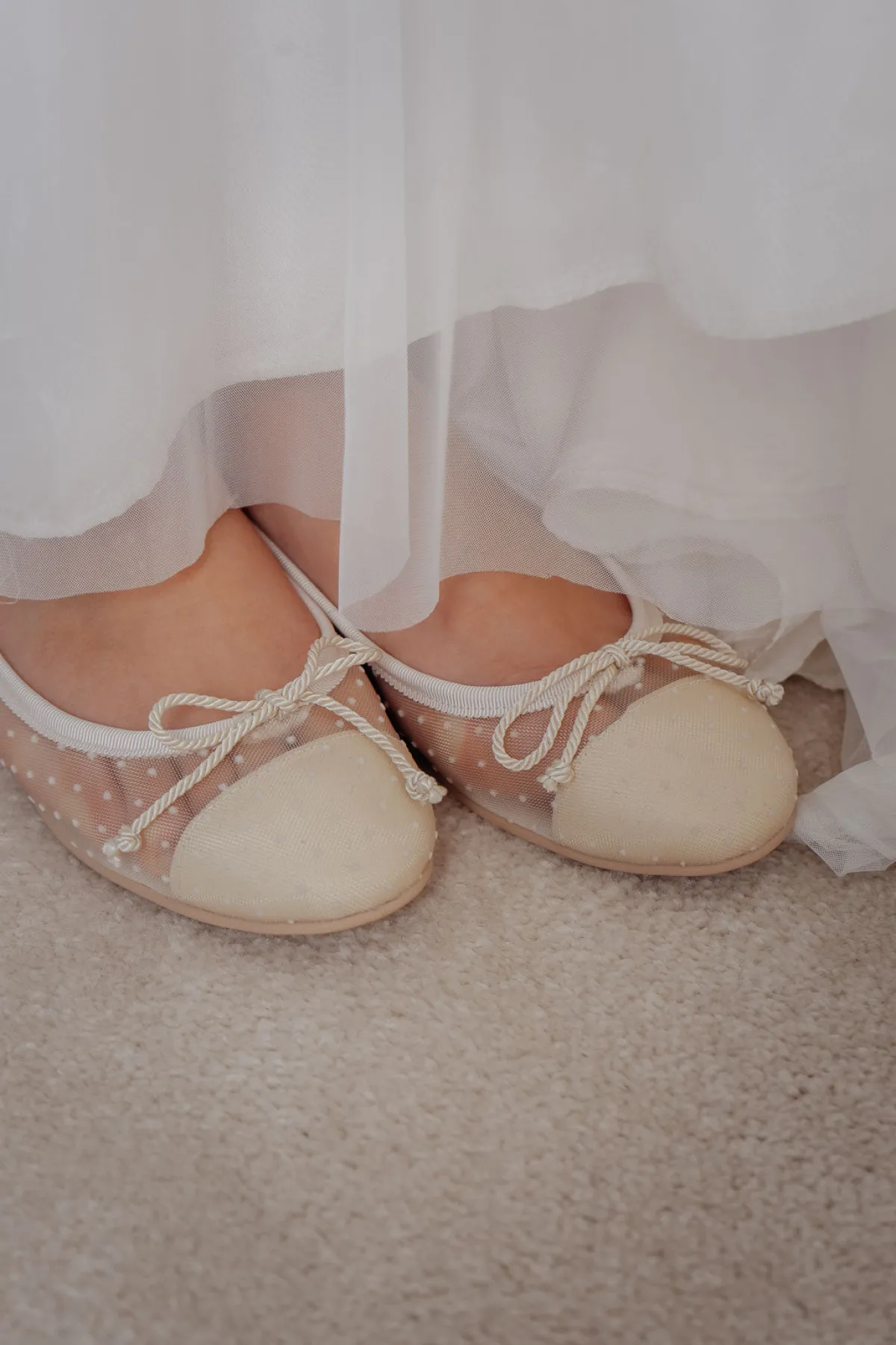 Brautschuh mit Tupfen - Marilyn Daphne Perla rund<Pretty Ballerinas Hot