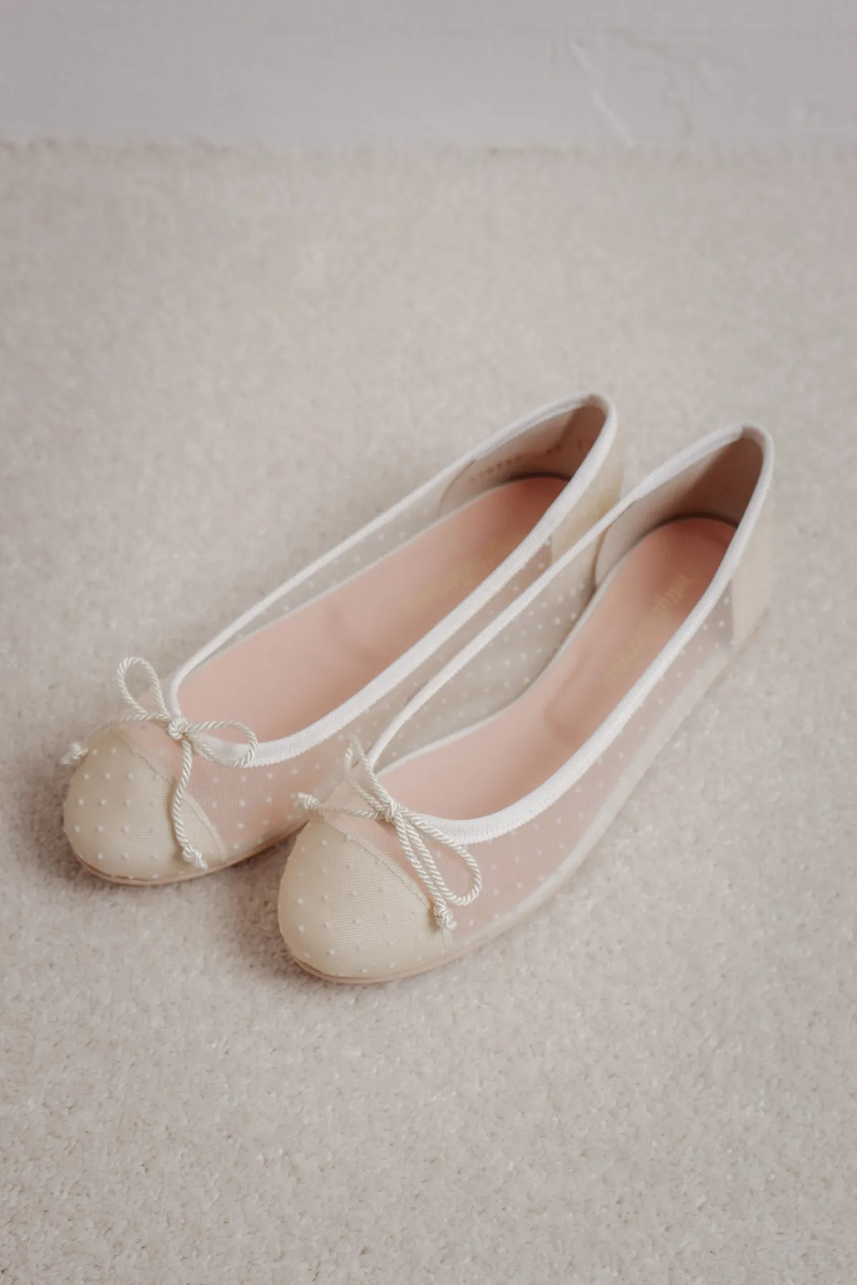 Brautschuh mit Tupfen - Marilyn Daphne Perla rund<Pretty Ballerinas Hot