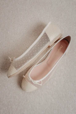 Brautschuh mit Tupfen - Marilyn Daphne Perla rund<Pretty Ballerinas Hot