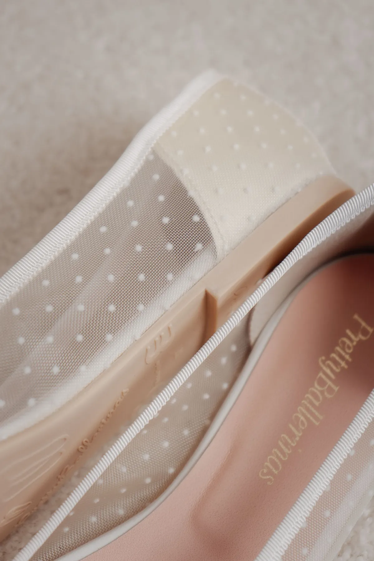 Brautschuh mit Tupfen - Marilyn Daphne Perla rund<Pretty Ballerinas Hot