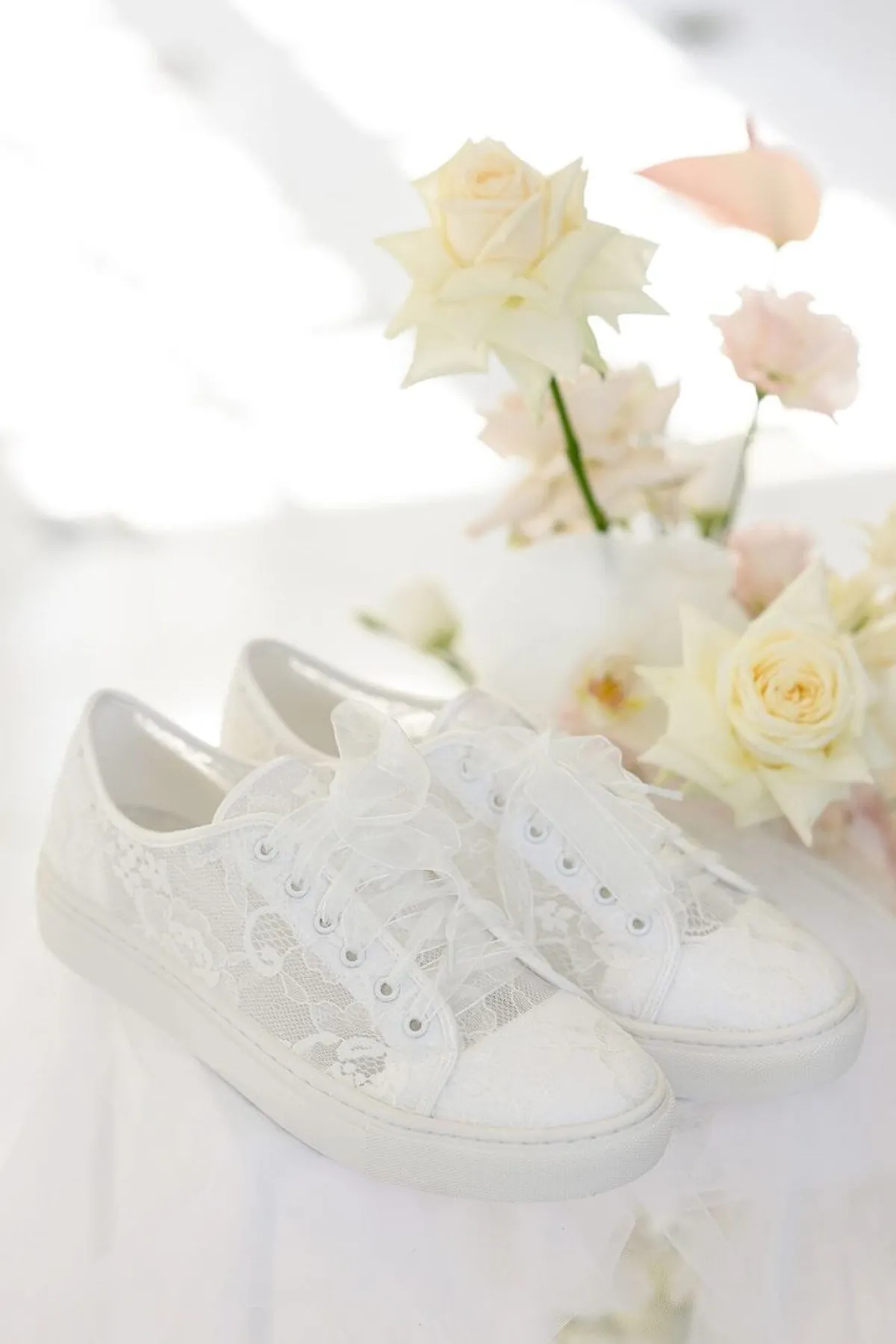 Braut Sneakers mit Blumenspitze – Nadine | G.Westerleigh<G. Westerleigh
