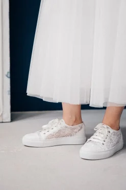Braut Sneakers mit Spitze und Satinschnürsenkeln - Nelli Pearl Lace<Elsa Coloured Shoes Outlet