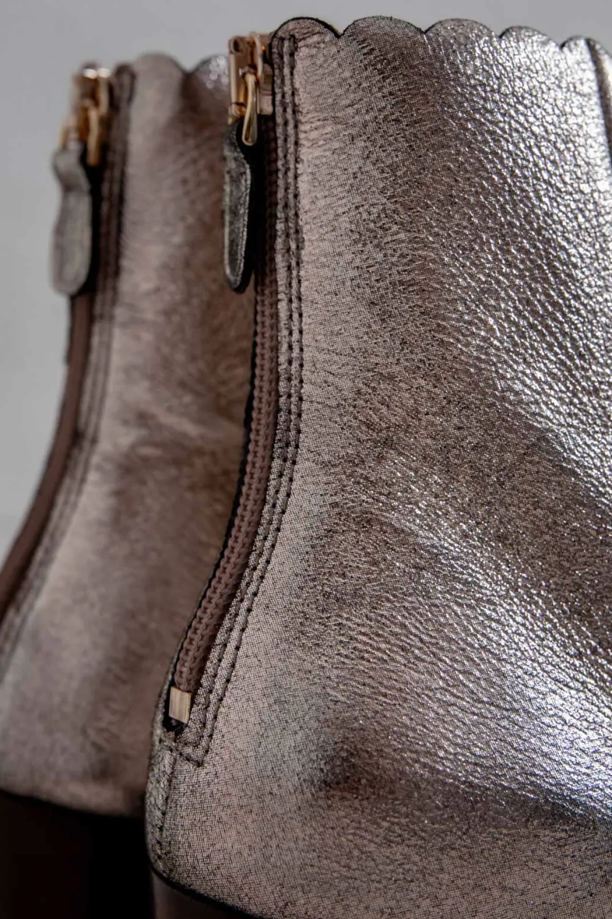 Braut Stiefelette aus Metallic-Leder - Giselle Gold<Maison Toufet Online