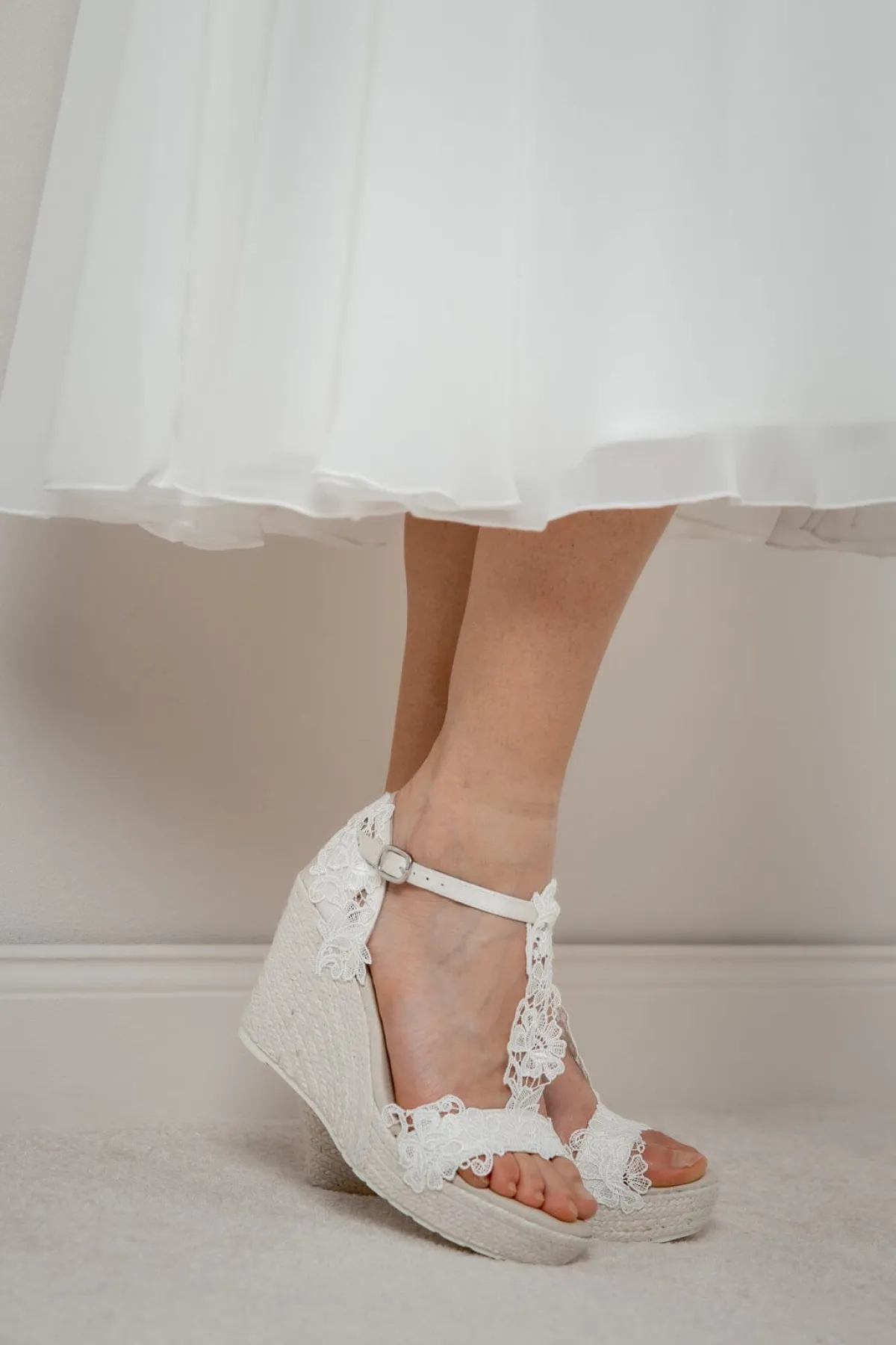 Braut Wedges, Sandalette mit Blumenspitze - Viena<BridalAmanecer Discount
