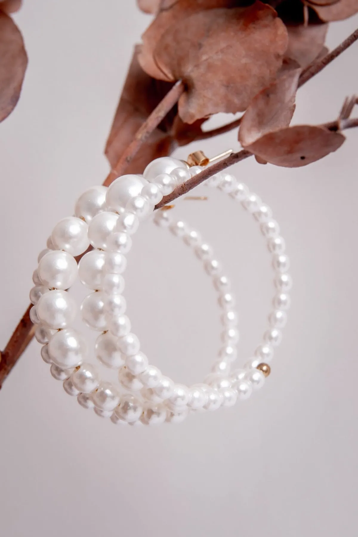 Creolen mit doppeltem Perlen-Hoop<design by Conception Outlet