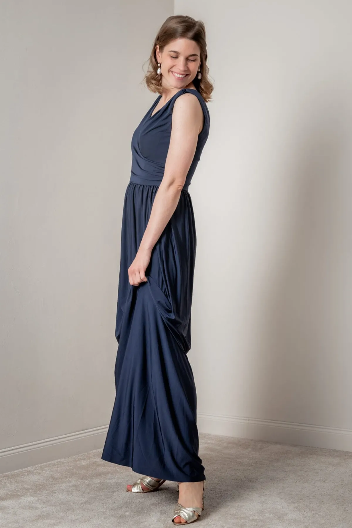 Dunkelblaues Brautjungfernkleid |<Eliza & Ethan Outlet
