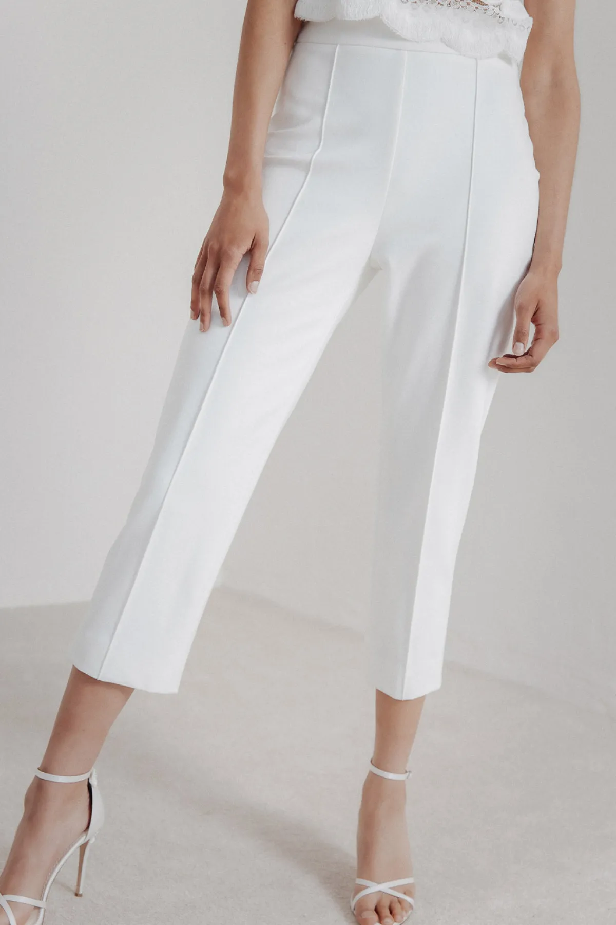 Figurbetonte Braut Hose mit Bügelfalten – Lenya<noni Hot