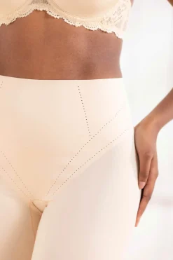 Figurformende Shorts in Beige – Dream Shaper Short<MAGIC Body Fashion New