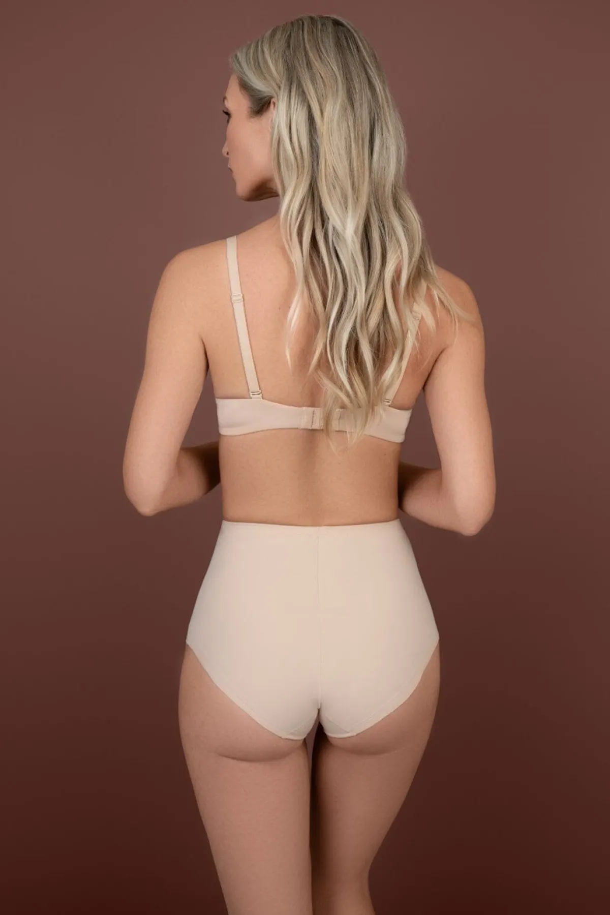 Formender Mid-Waist Slip in Beige –<Bye Bra Online
