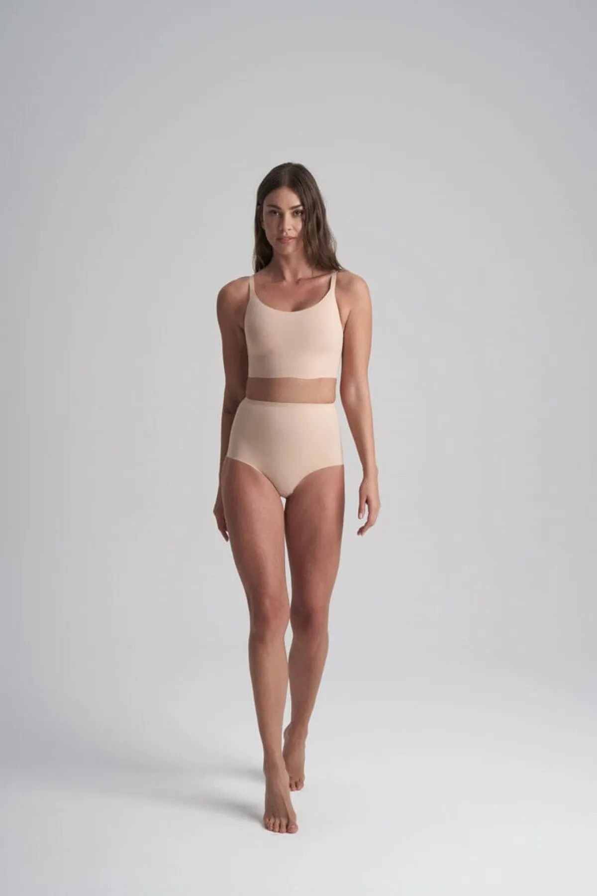 Formender Mid-Waist Slip in Beige –<Bye Bra Online