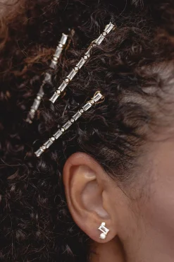 Funkelnde Ohrstecker mit kubistischem Kristall und Perle - Trinity<Juvelan Best