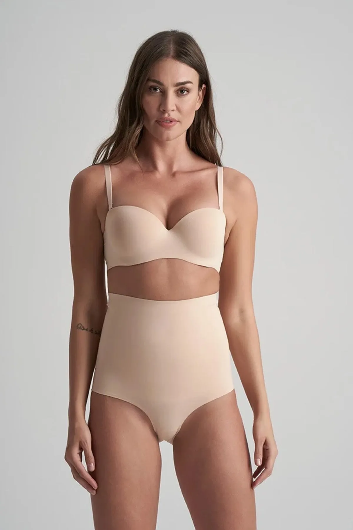 Gepolsteter BH in Beige –<Bye Bra Outlet