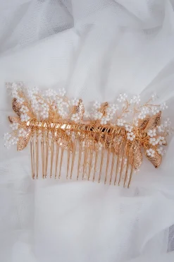 Glamouröser Haarkamm mit weißen Perlen und goldenen Blättern<Fräulein Maya Best
