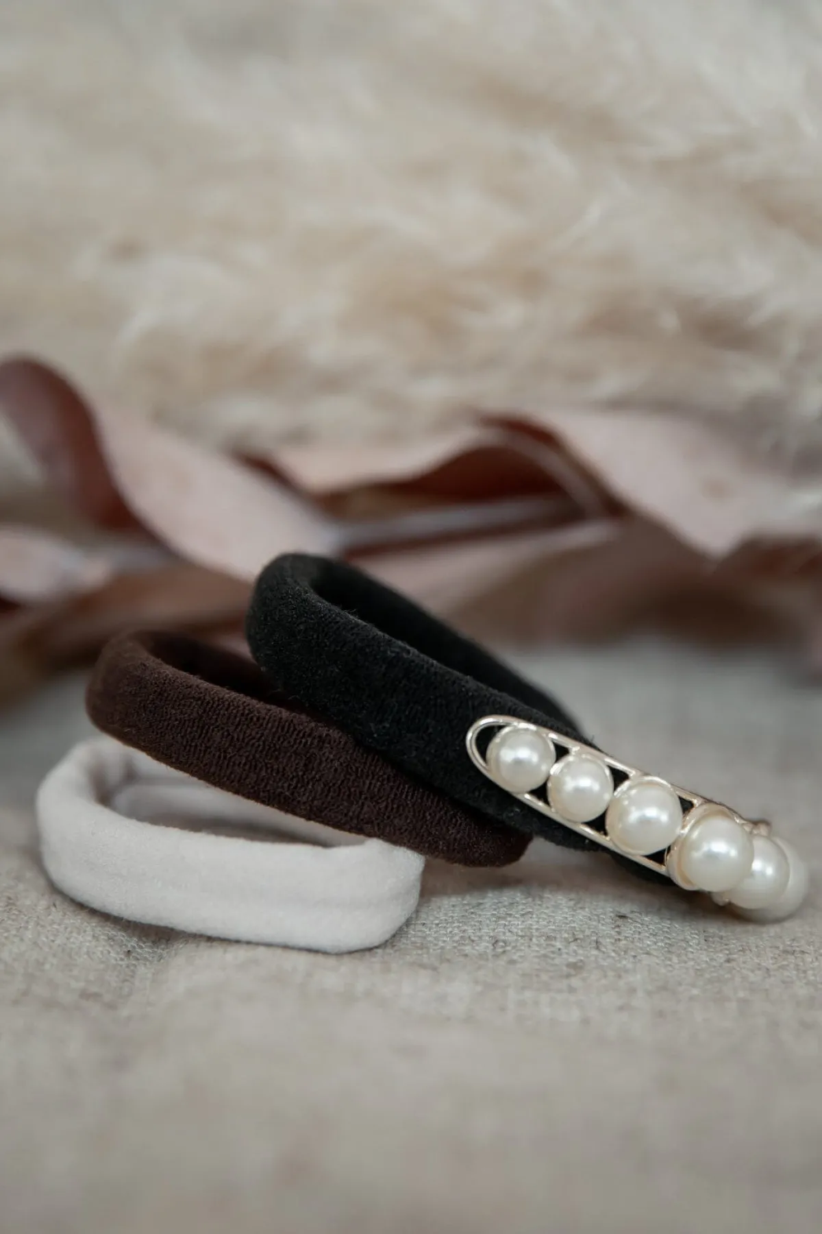 Haargummi-Schmuck mit Kunstperlen<Poirier Best