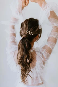 Haarspange mit Perlen-Pavé-Fassung "Love"<Untamed Petals Discount