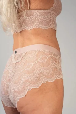 High-Waist Spitzenslip in Nude<Understatement New