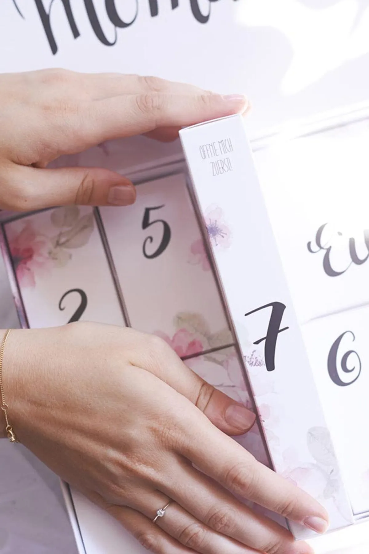 Hochzeits-Countdown-Kalender™ mit Gold-Armband und Schlafmaske<Hochzeitscountdown Hot