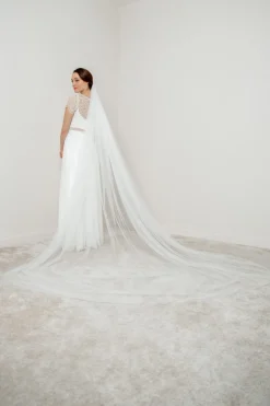 Kathedralen-Schleier aus Softtüll in Ivory<Poirier