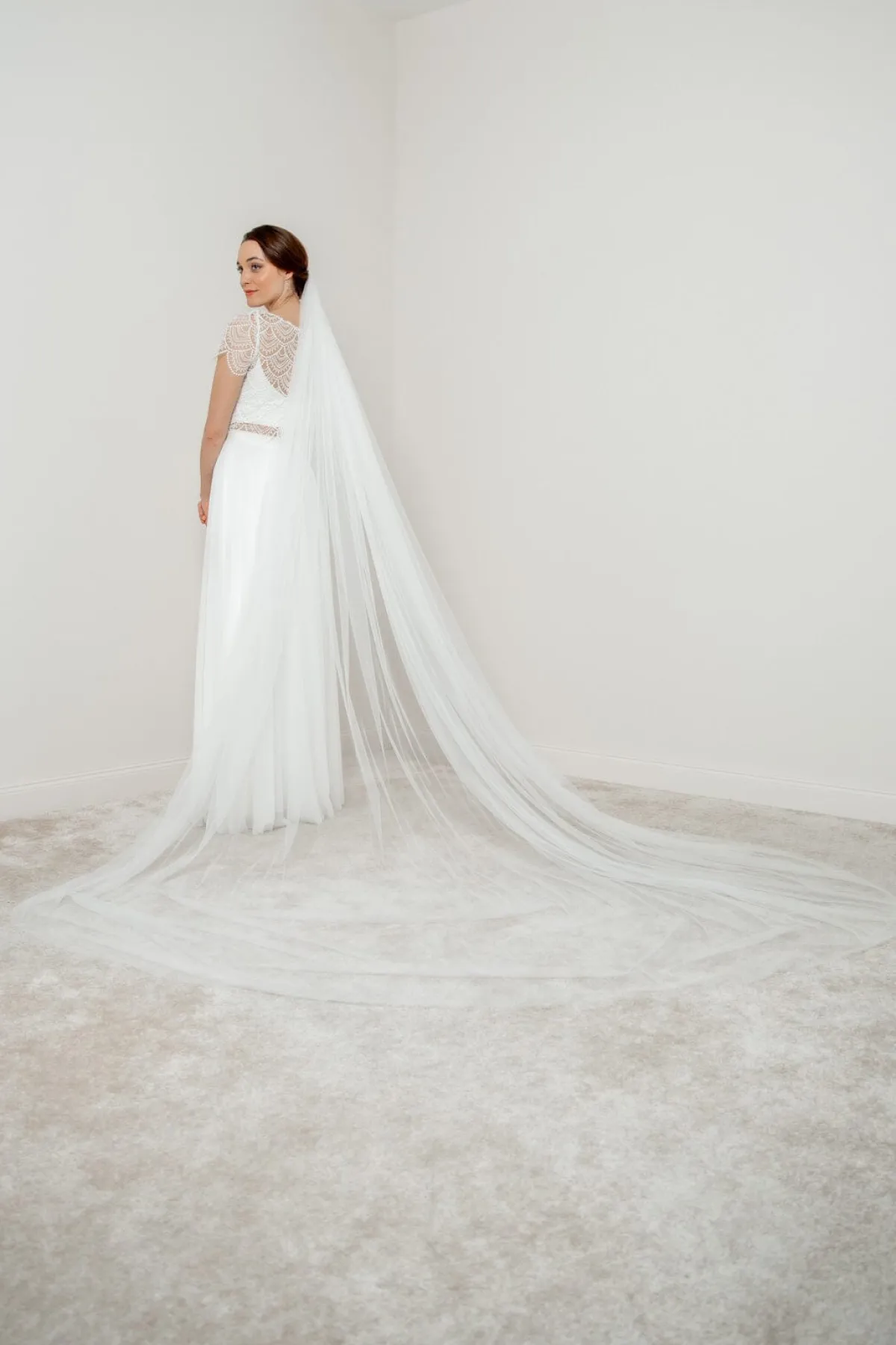 Kathedralen-Schleier aus Softtüll in Ivory<Poirier