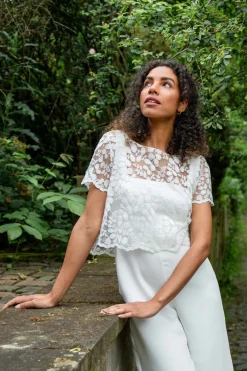 Kurzarm-Braut Top aus Blätterspitze – Aza<noni Discount