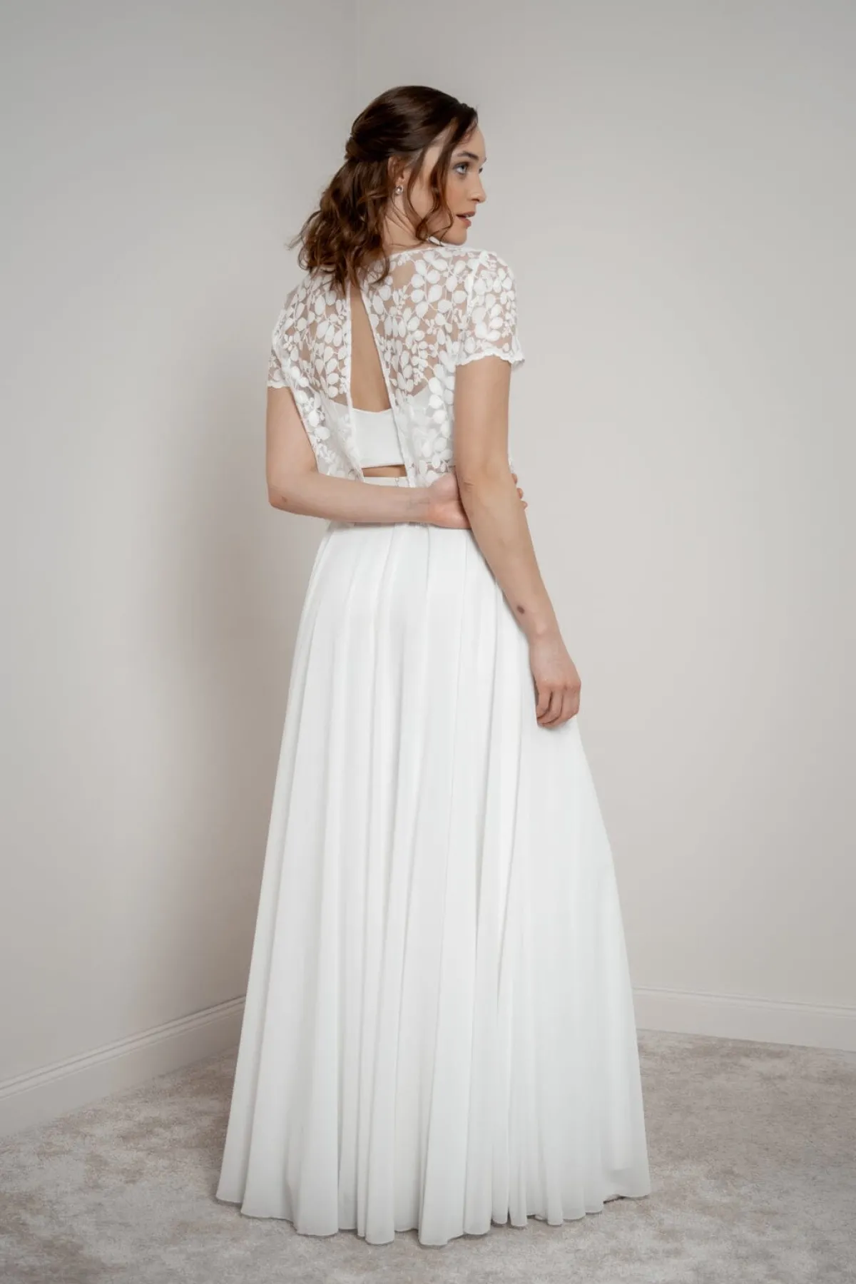 Kurzarm-Braut Top aus Blätterspitze – Aza<noni Discount
