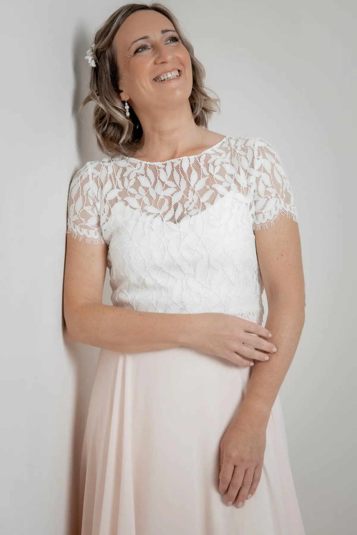 Kurzarm-Braut Top mit Blättermuster – Elva<noni Discount