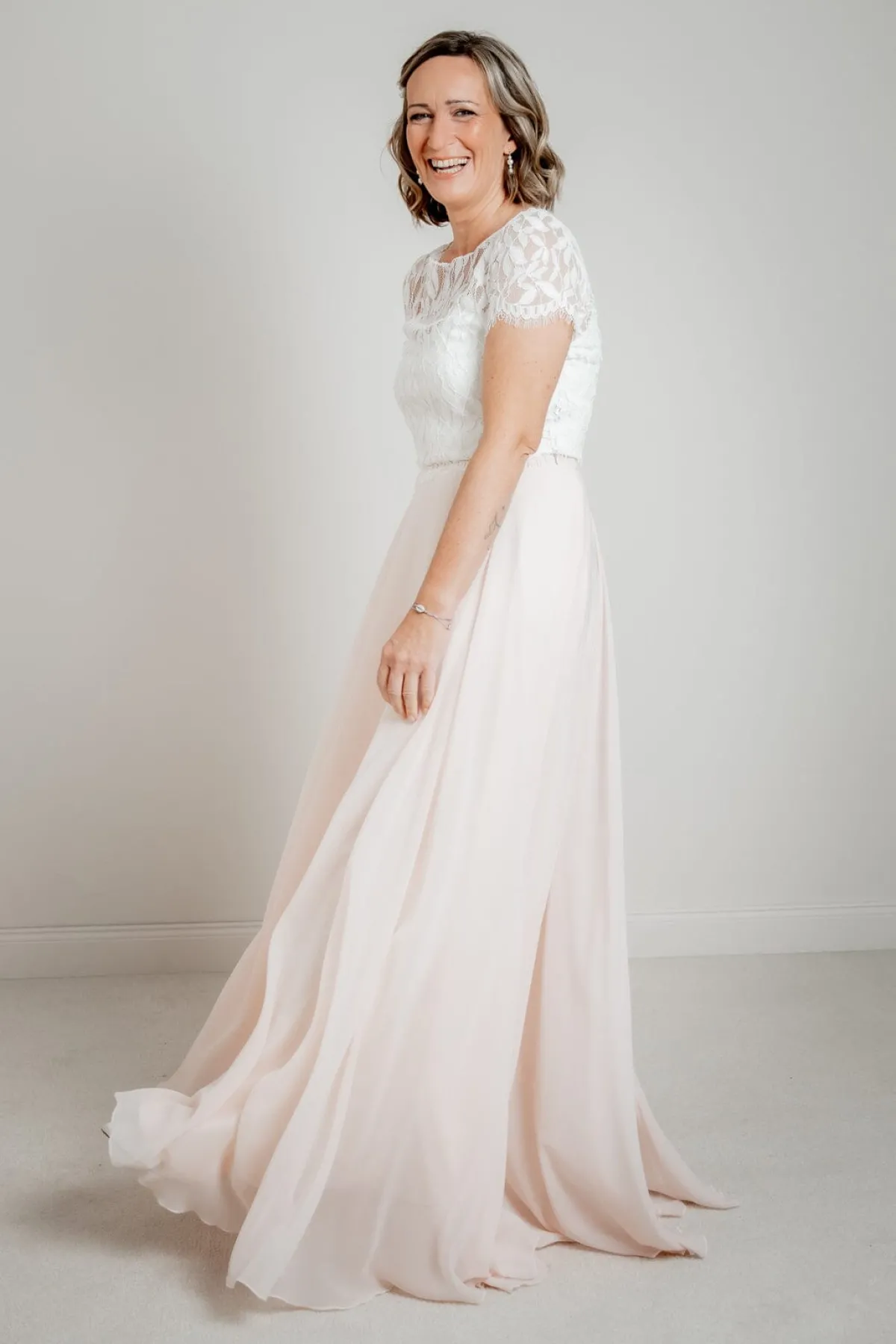 Kurzarm-Braut Top mit Blättermuster – Elva<noni Discount
