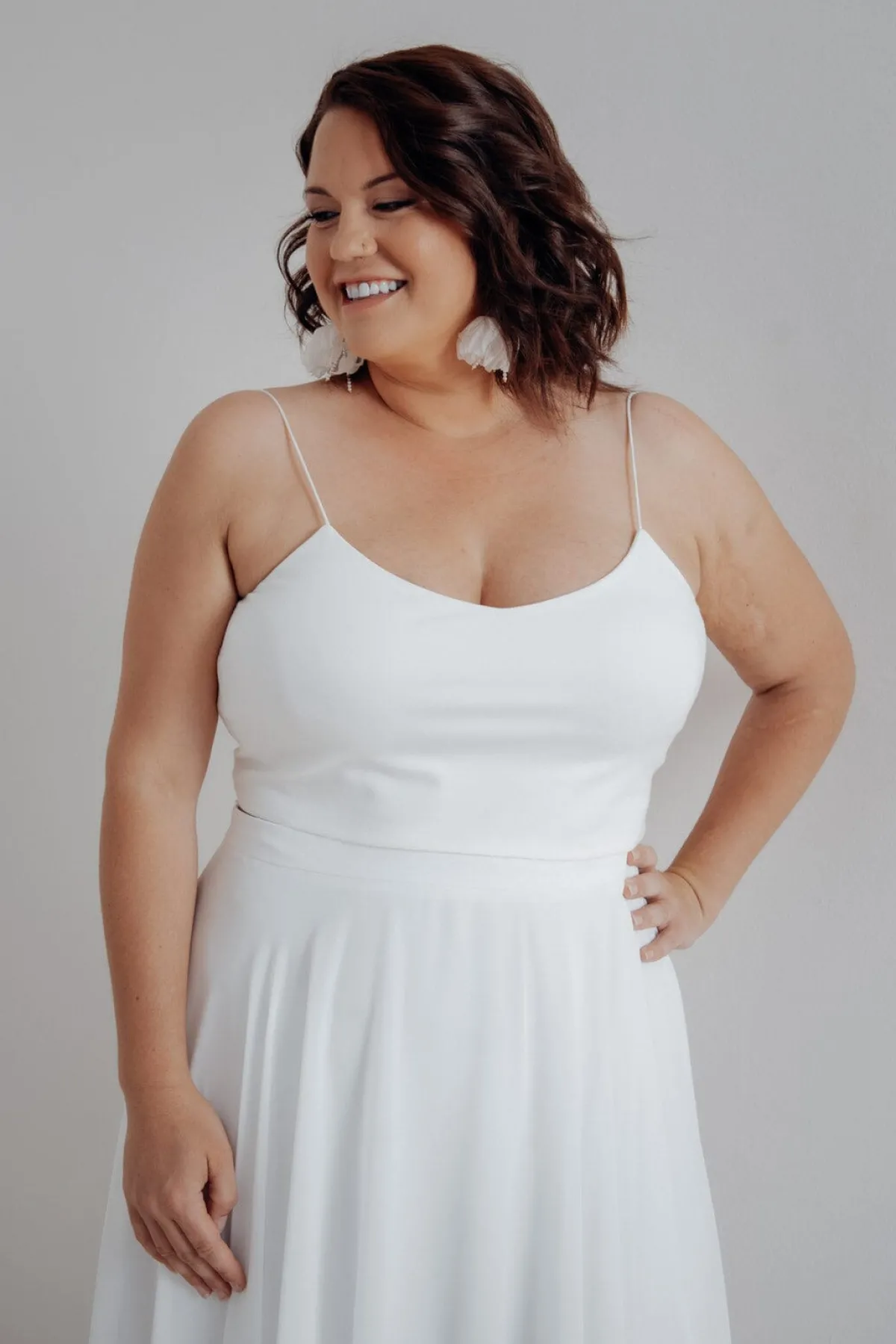 Kurzes Plus Size Braut Top – Corie crop Curvy<noni Hot