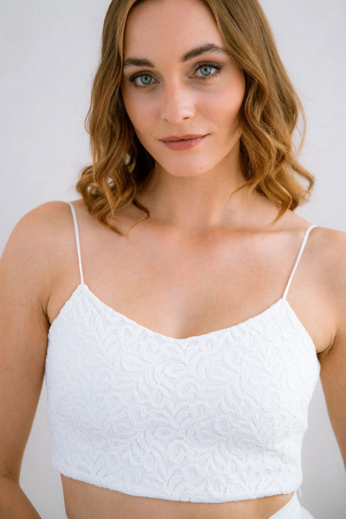 Kurzes Spitzentop – Aveline<noni Clearance