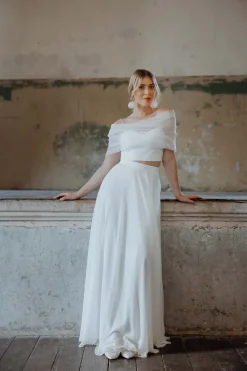 Kurzes Top mit Herzausschnitt – Pina<noni