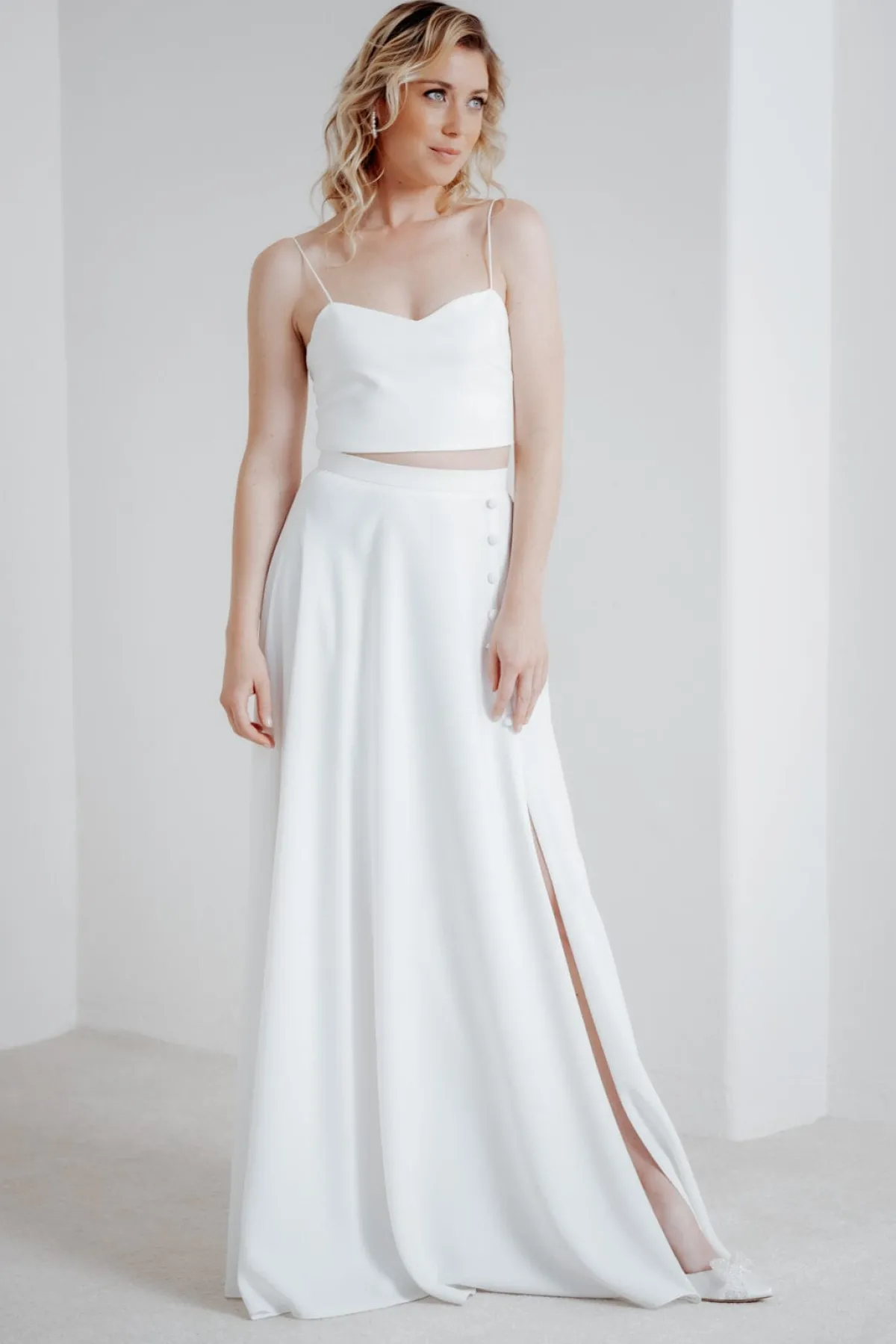 Kurzes Top mit Herzausschnitt – Pina<noni