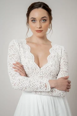 Langarm-Braut Top mit Bogenkanten – Zea<noni Best