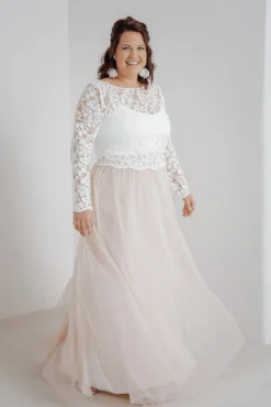 Langer Braut Rock aus fließendem Softtüll in Blush – India Curvy<noni Best