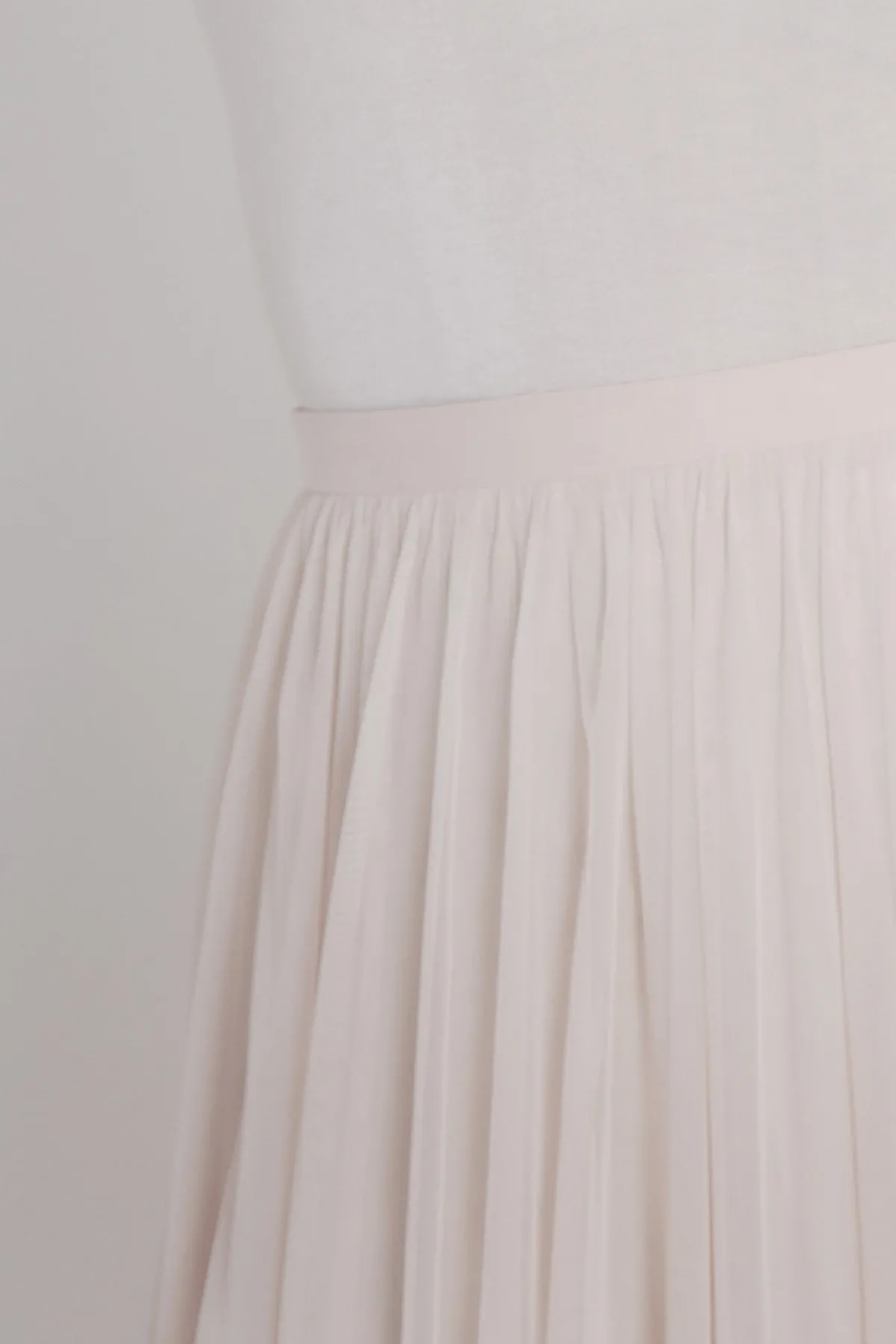 Langer Braut Rock aus fließendem Softtüll in Blush – India Curvy<noni Best