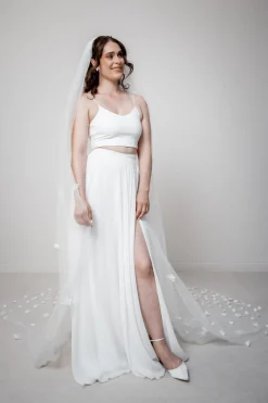 Langer Schleier mit Blüten | The<Perfect Bridal Company New