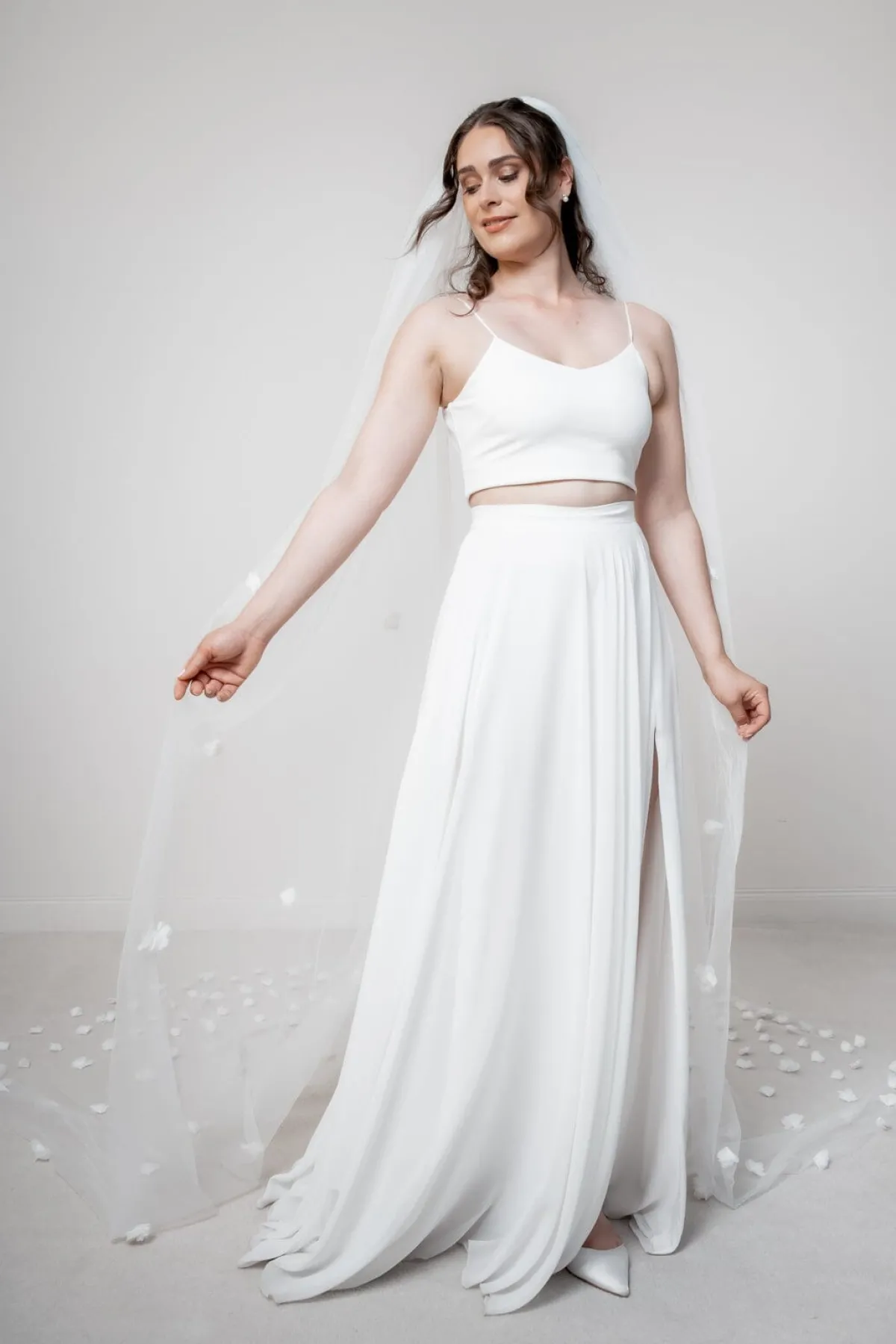 Langer Schleier mit Blüten | The<Perfect Bridal Company New