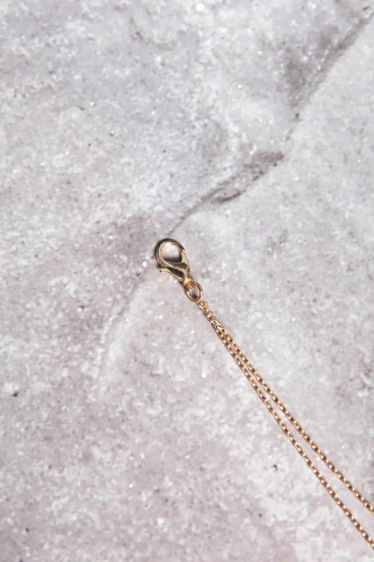 Lange, zweireihige Rückenkette mit Perlen, Brautschmuck<La Chia