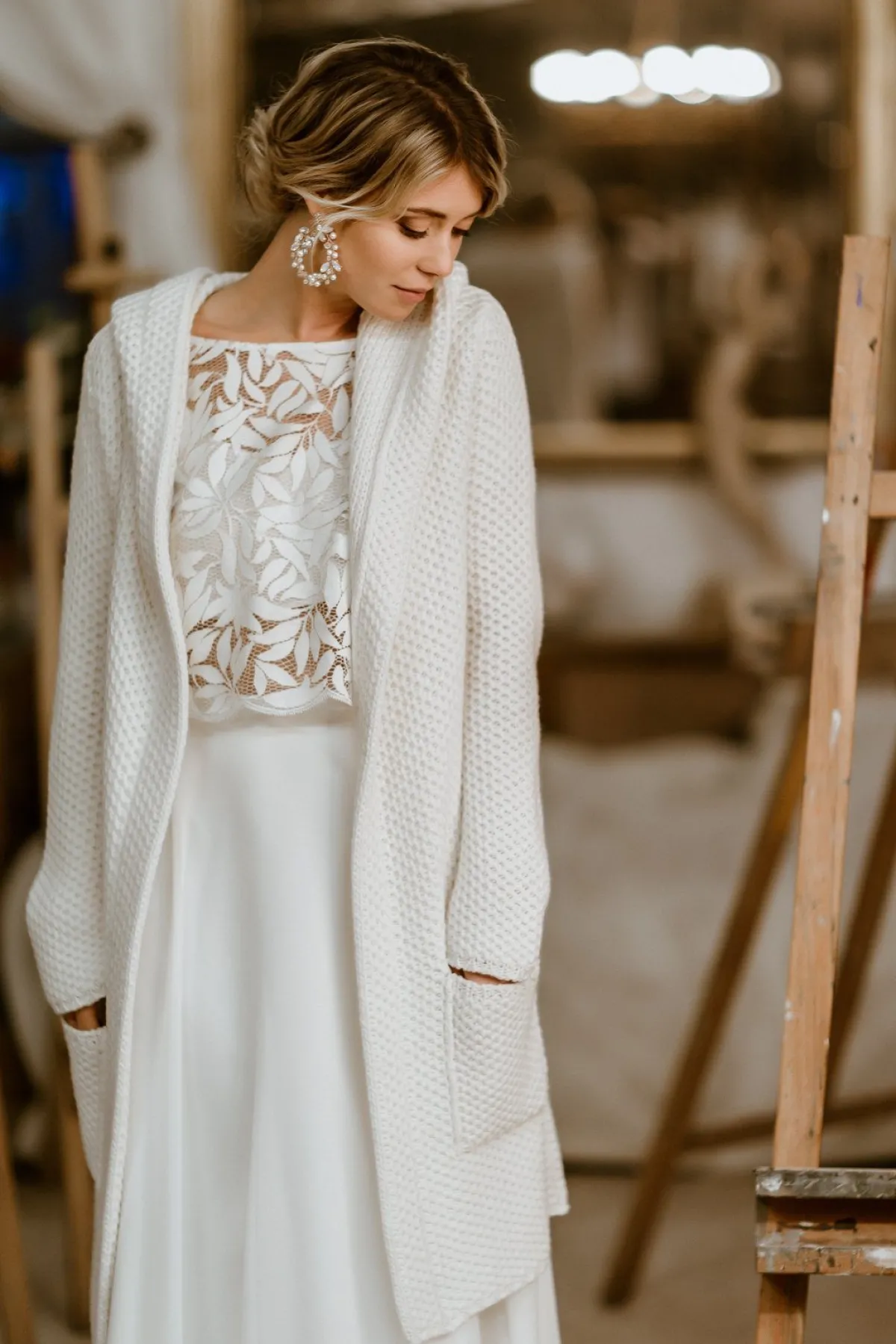 Leichter Brautmantel aus Strick mit Kapuze in Ivory<Zoe Ona Hot