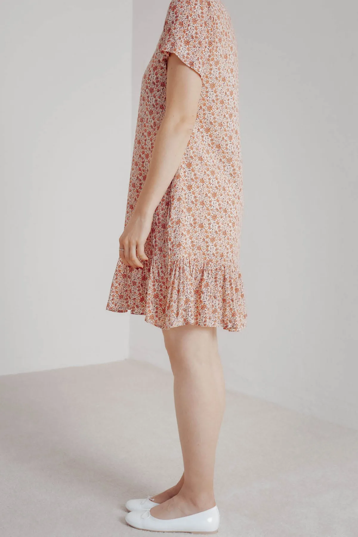 Mini-Kleid mit Blumenprint<ME-TISSE Sale