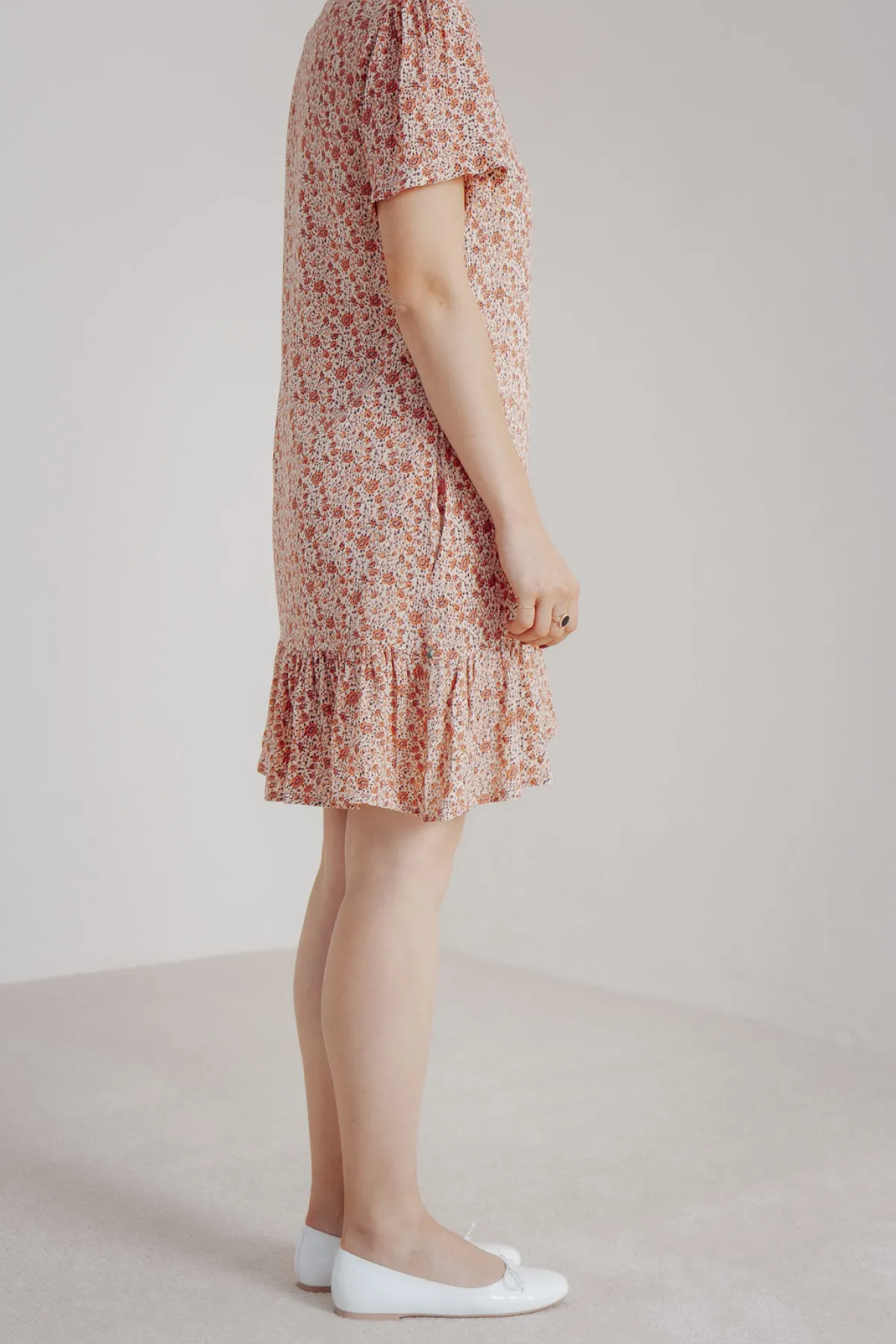 Mini-Kleid mit Blumenprint<ME-TISSE Sale