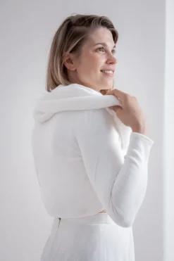 Mini-Pullover mit Perl-Knöpfen<Carla New